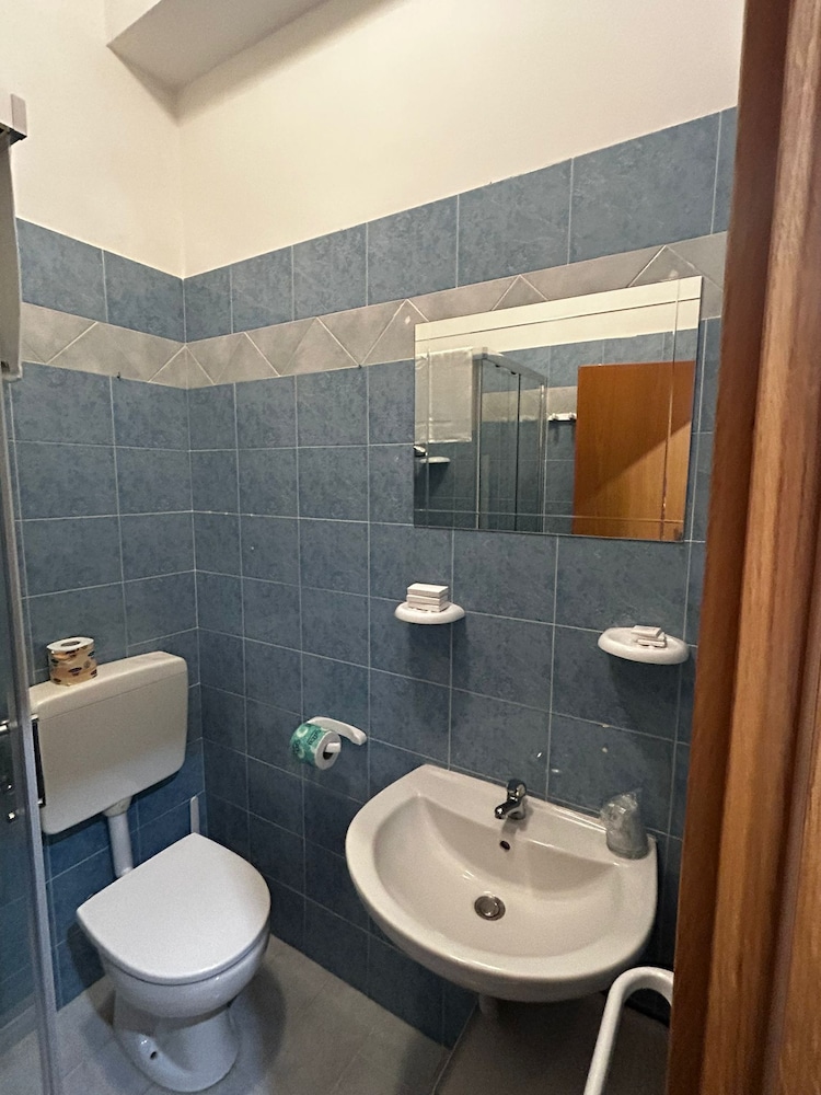 

Napoli - Cervia - Hotel Perla