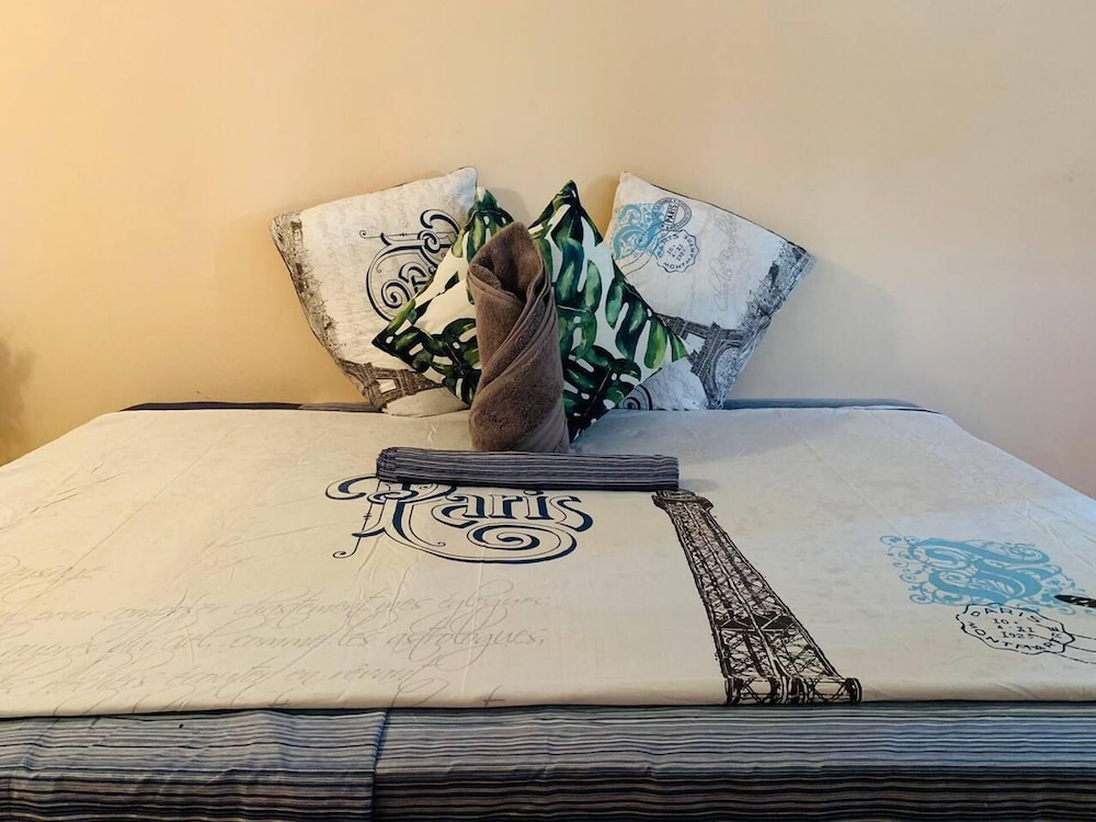 

Roma - Soufriere - Story Villa, 2 Bedrooms With Mountain & Ocean View