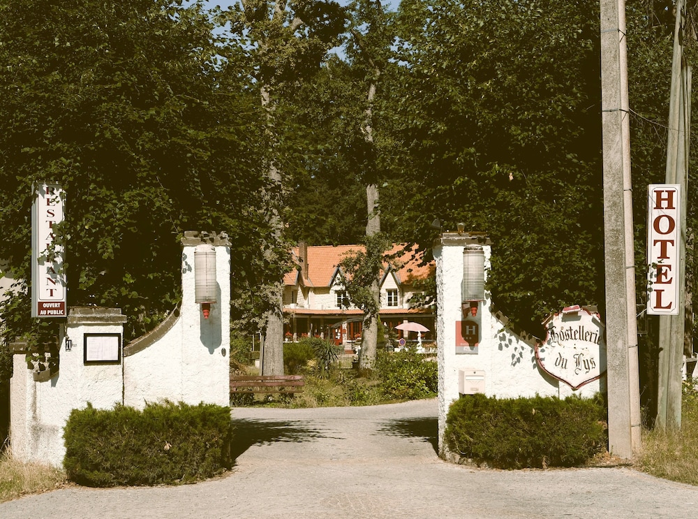 

Pisa - Chantilly - Hostellerie Du Lys - Hôtel & Restaurant