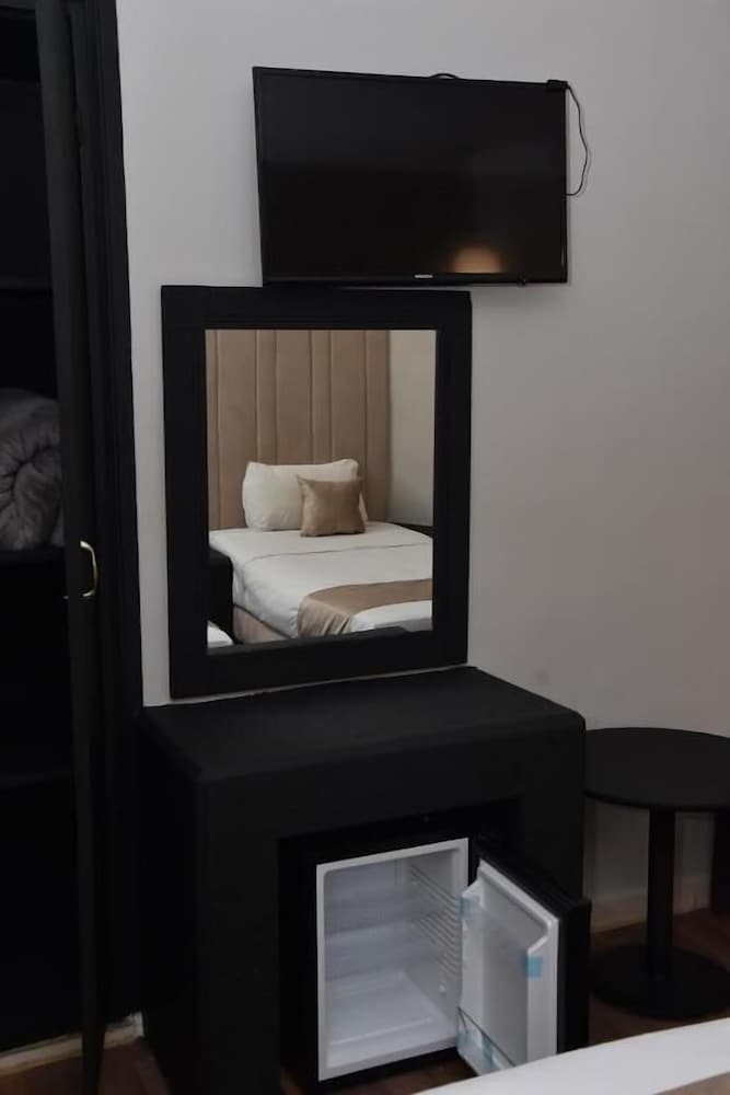 

Roma - Casablanca - Cadé Hotel