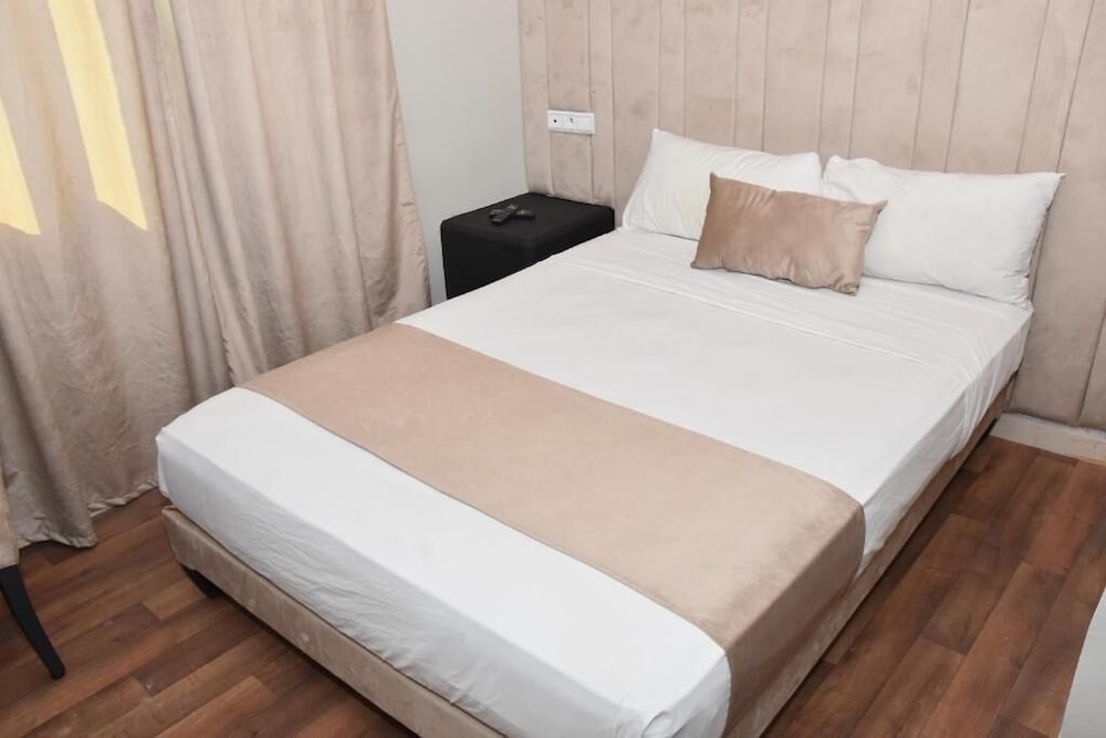 

Roma - Casablanca - Cadé Hotel