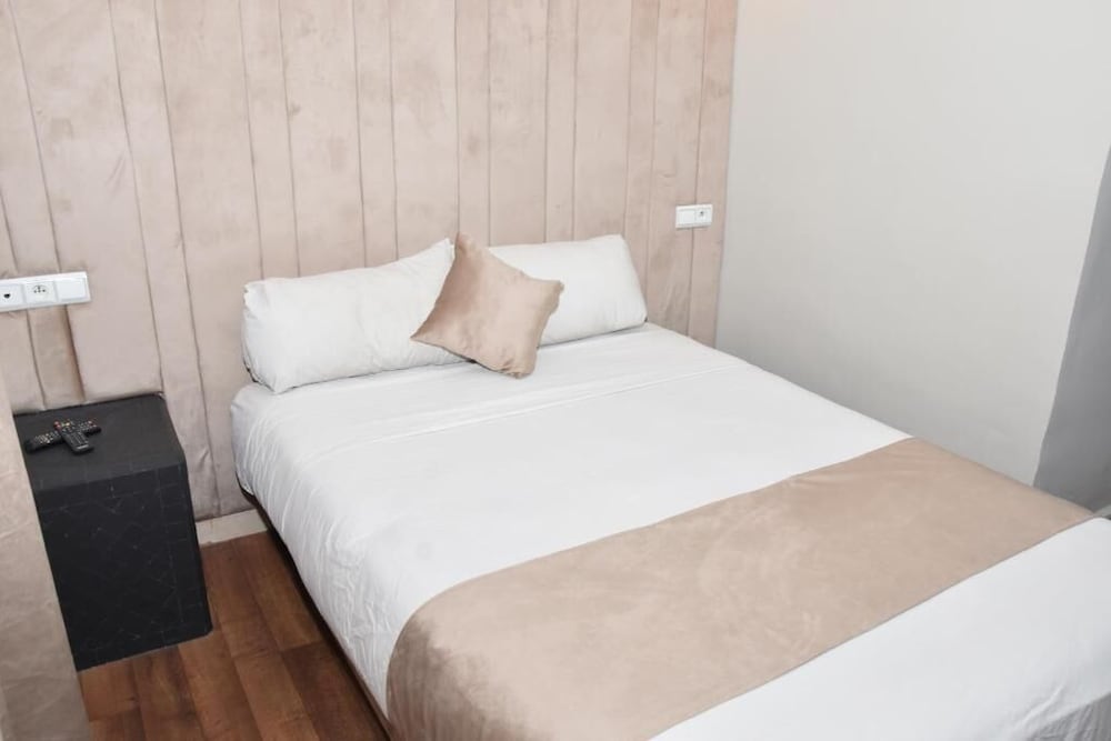 

Roma - Casablanca - Cadé Hotel