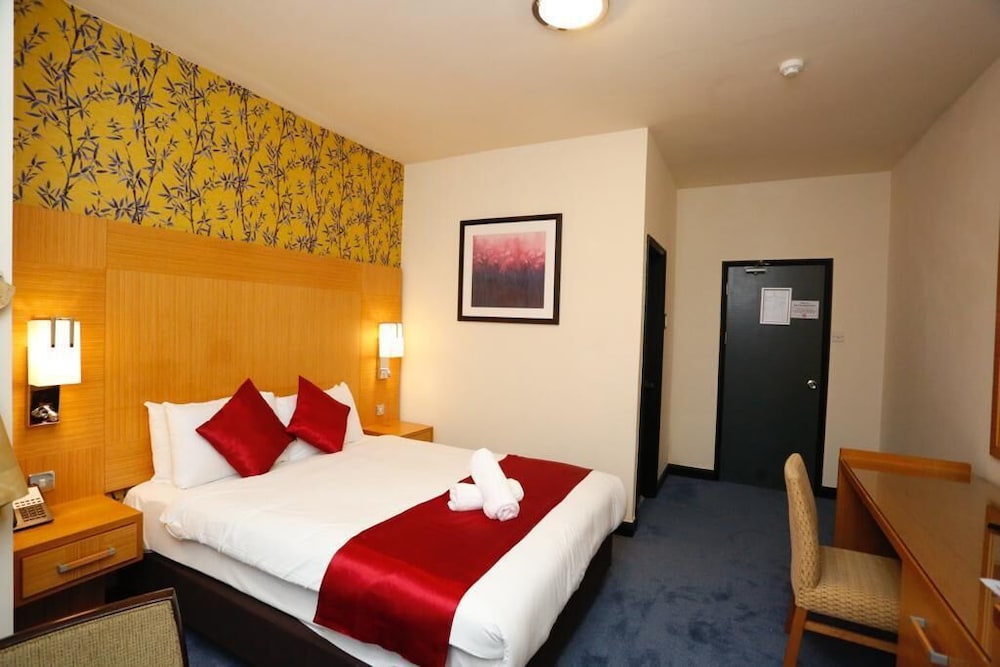 

Napoli - Crawley - Acorn Lodge Hotel Gatwick & Parking