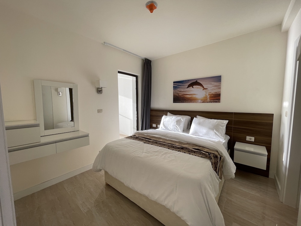 Milano - Sweimeh - PORTO & ALMIRA BEACH