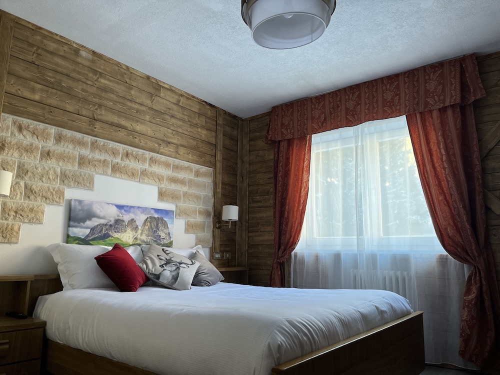 

Roma - Canazei - Hotel Rododendro Val di Fassa