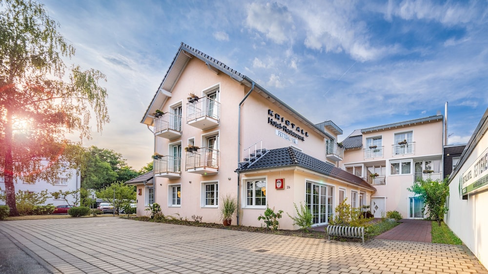 

Milano - Leverkusen - Kristallhotel Fettehenne