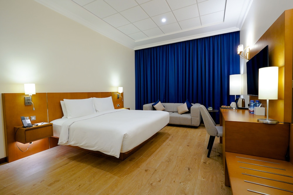 

Bari - Katar - La Maison Hotel Doha