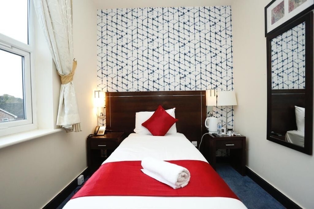

Roma - Crawley - Acorn Lodge Hotel Gatwick & Parking