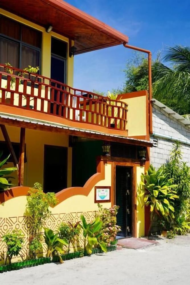 

Roma - Mathiveri - Captal Island Villa