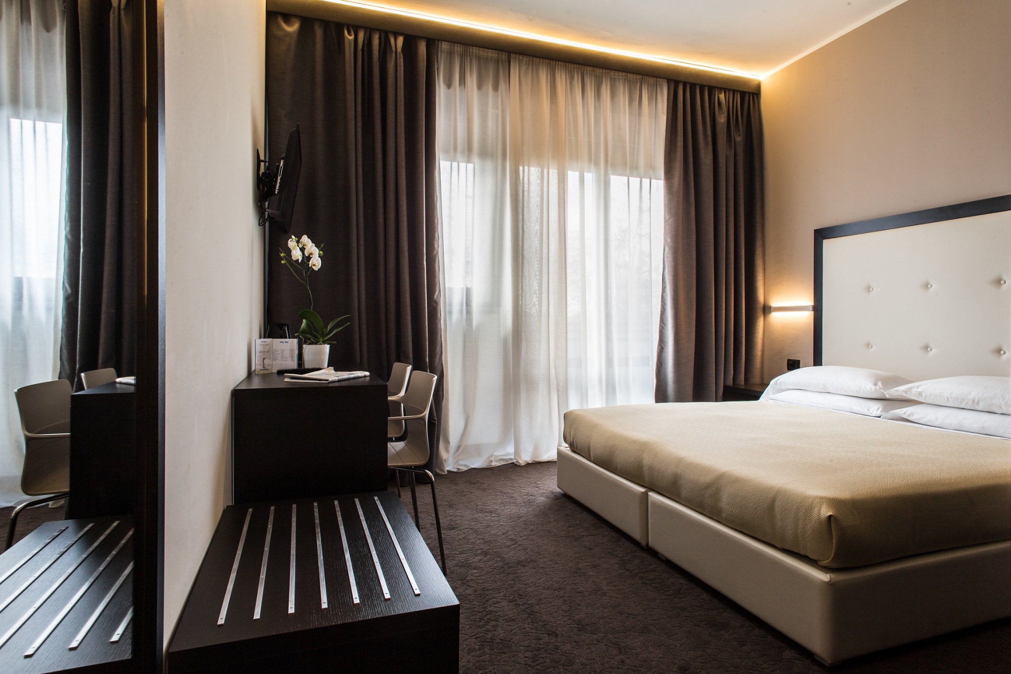 

Lamezia Terme - Firenze - Hotel Mirage
