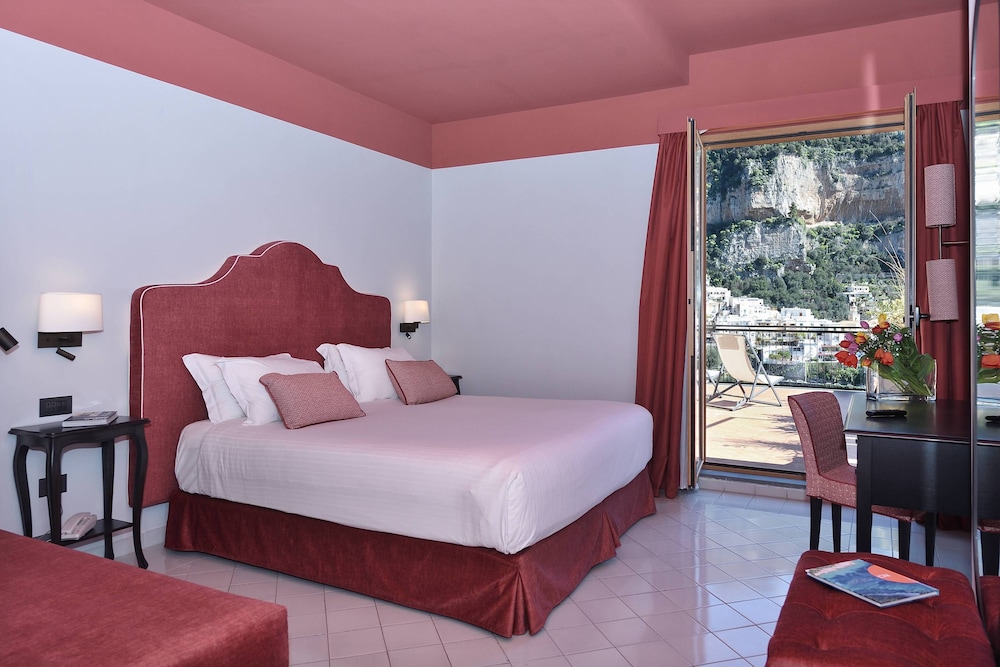 

Catania - Positano - Hotel Royal Positano