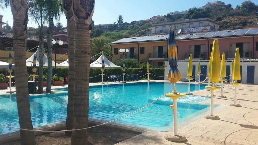 

Milano - San Leone - Andrea Case Vacanze L'Ancora