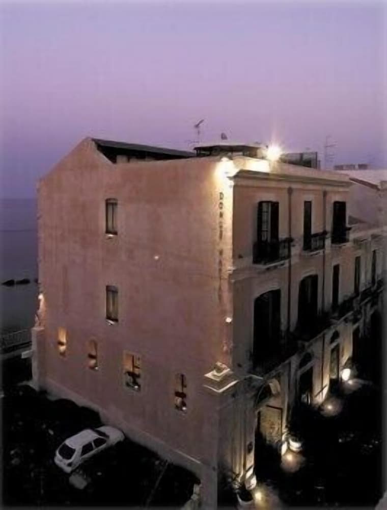 

Milano - Arenella - Domus Mariae Albergo