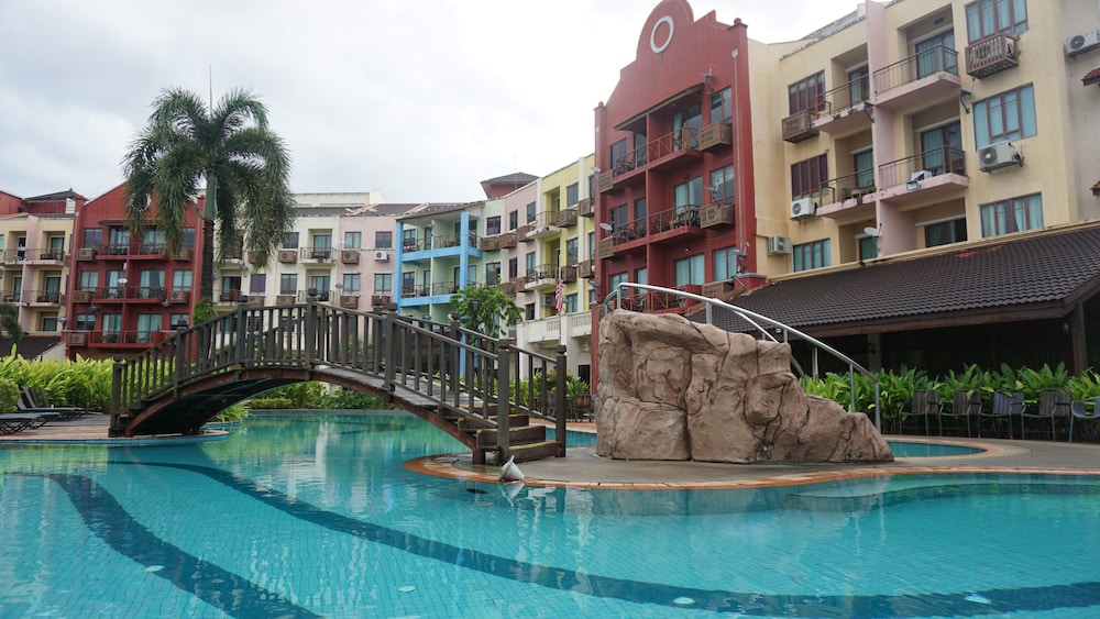 

Milano - Pantai Cenang - Langkawi Lagoon Resort Private Unit