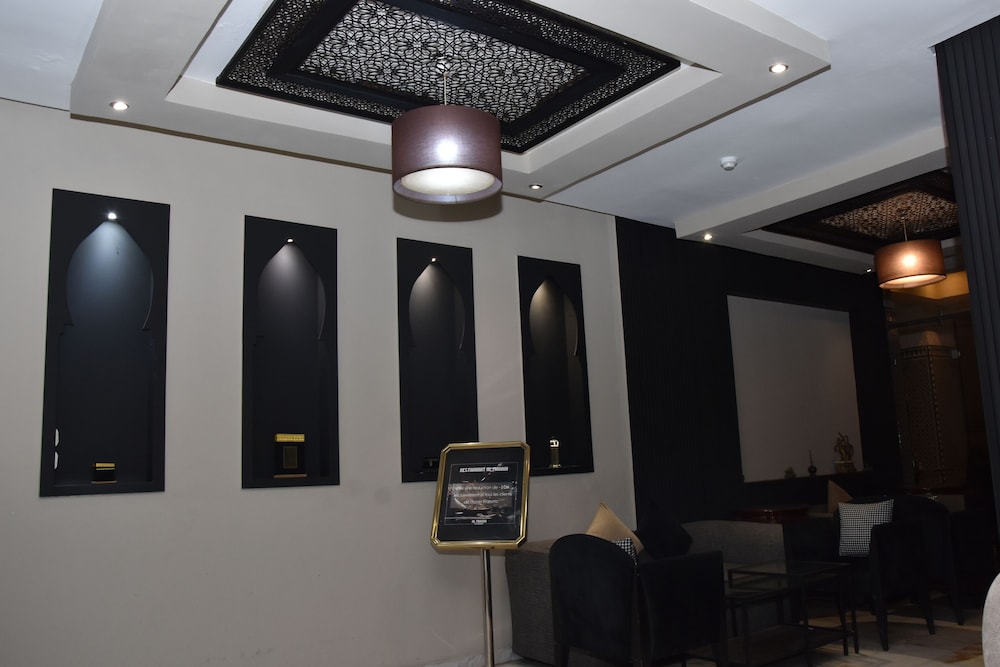 

Roma - Casablanca - Cadé Hotel