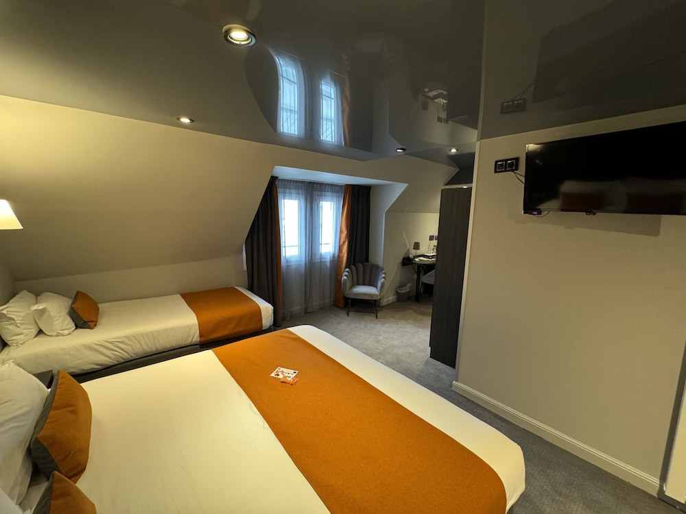 

Bari - Neuilly-sur-Seine - Best Western Empire Elysees