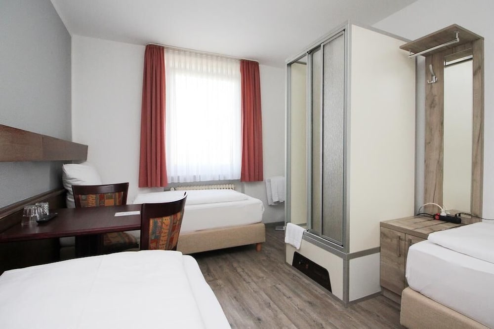 

Roma - Germering - Hotel Pension Köberl