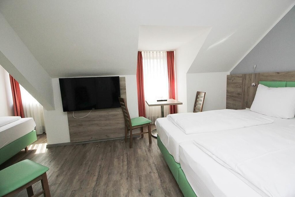 

Torino - Germering - Hotel Pension Köberl
