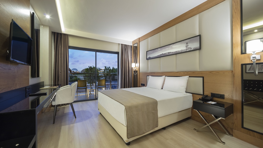 

Bologna - Belek - Aydinbey Queen's Palace & Spa - Ultra All Inclusive
