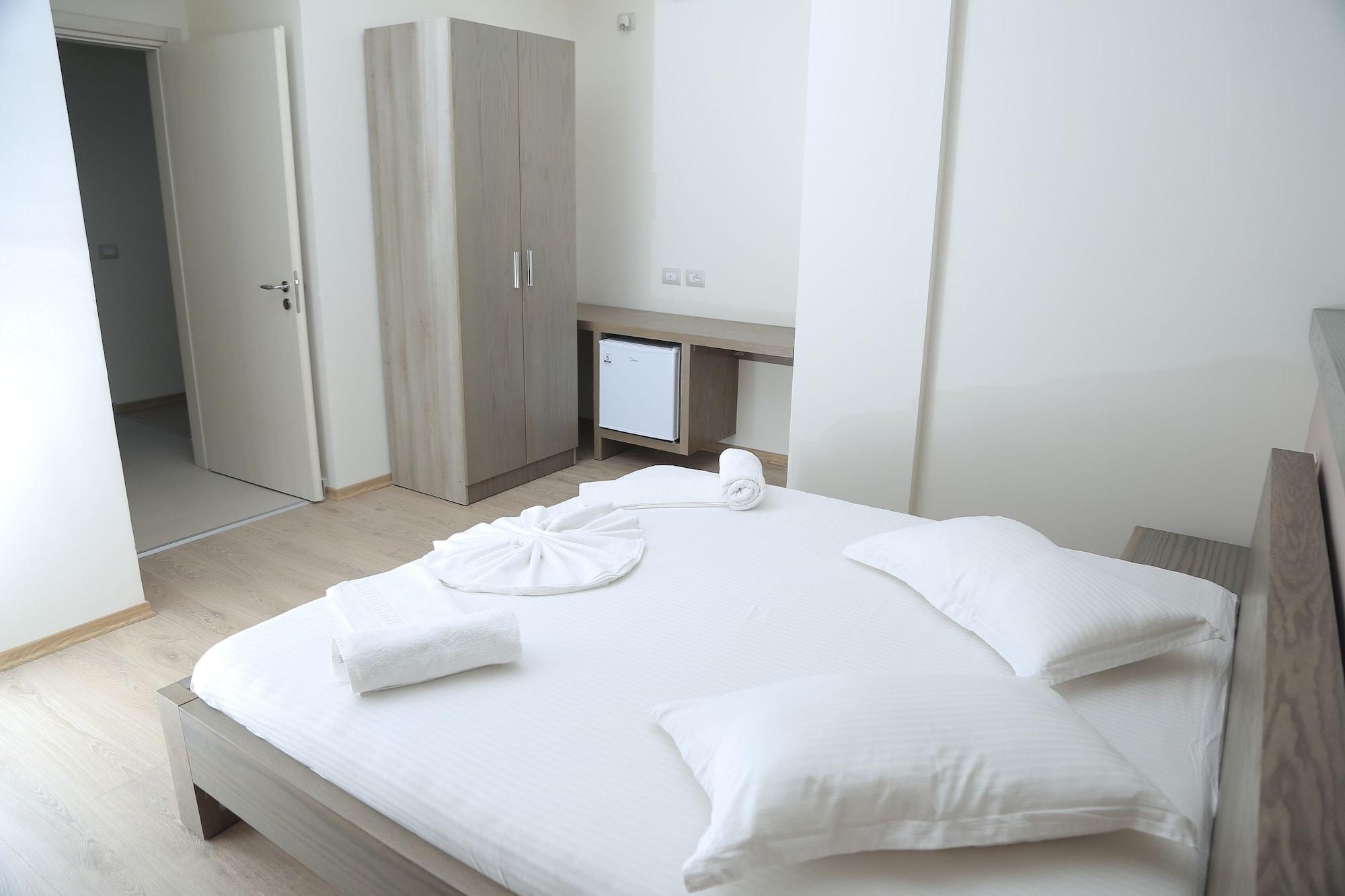 

Milano - Orikum - Hotel Picasso