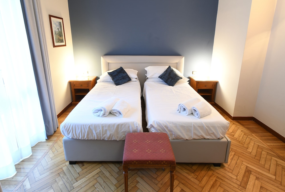 

Roma - Pagana - Hotel Cavour