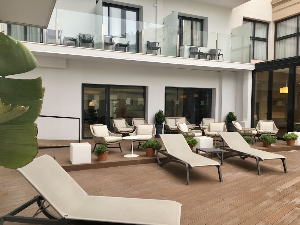 

Milano - Costa Dorada, Spagna - Hotel Lauria