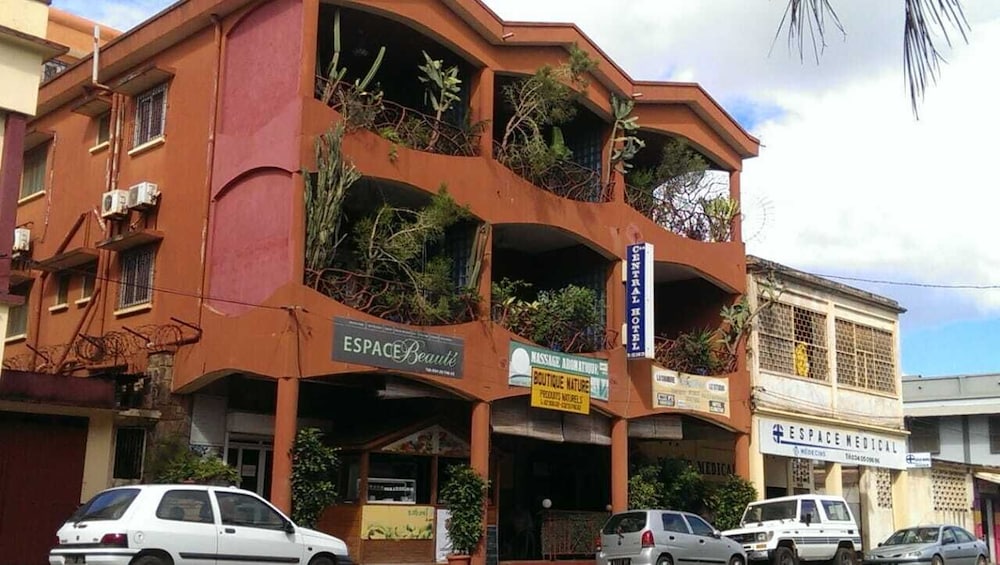 

Roma - Antsiranana - CENTRAL HOTEL