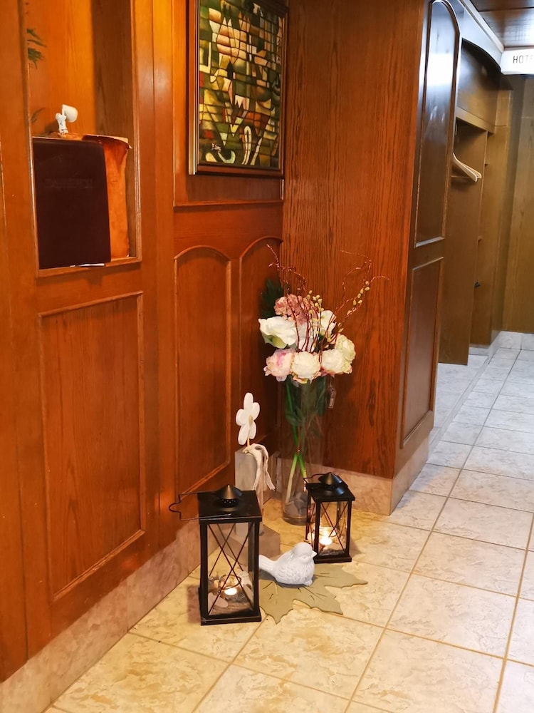 

Milano - Esslingen am Neckar - Airport Hotel Filder Post