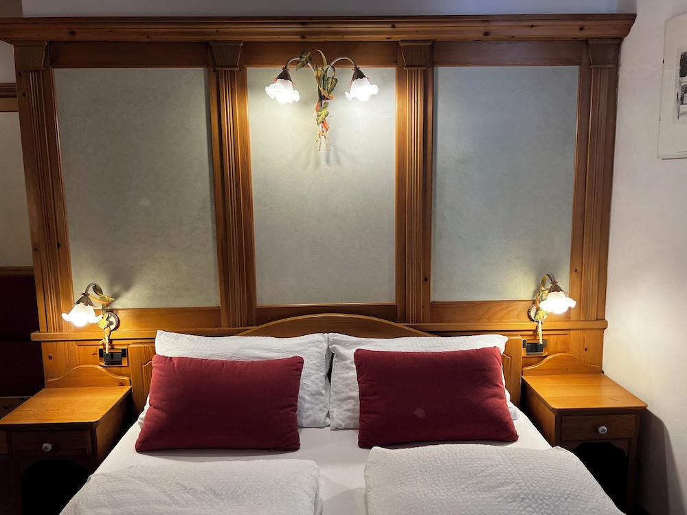 

Bari - Dimaro - Kaiserkrone Charming Retreat