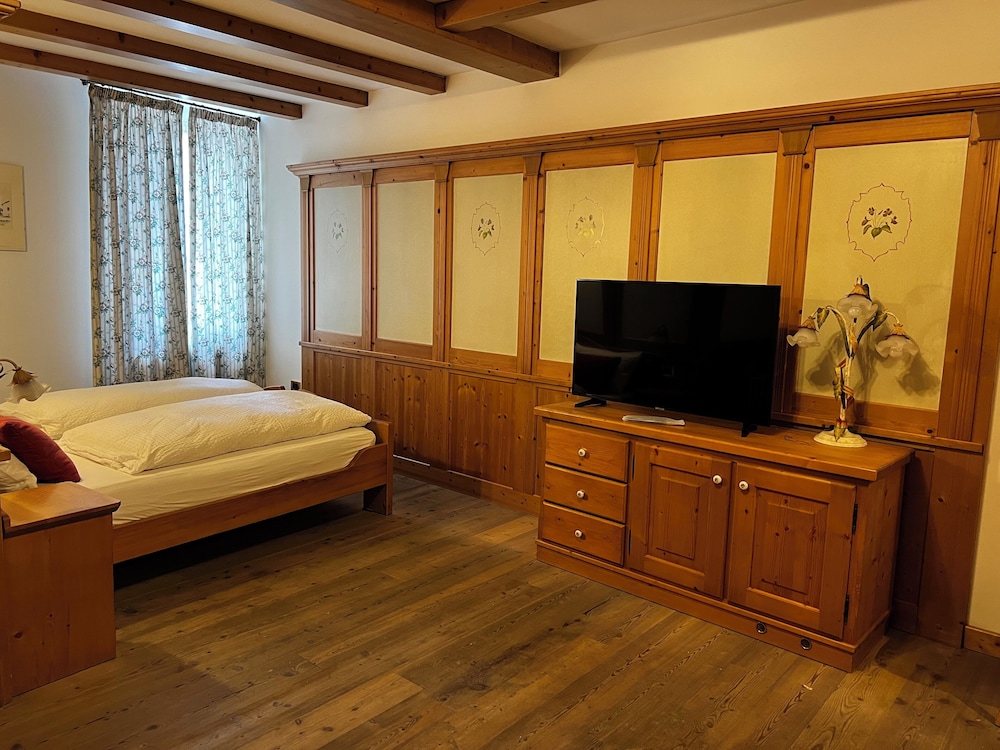 

Lamezia Terme - Dimaro - Kaiserkrone Charming Retreat