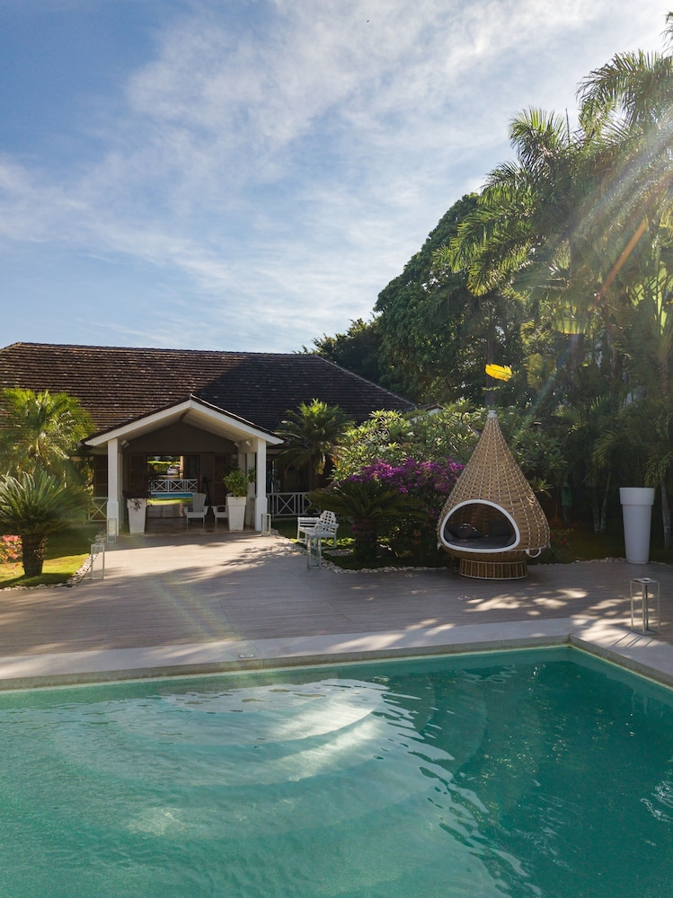 

Bari - Bayahibe - TRACADERO Holidays Rentals Beach Club