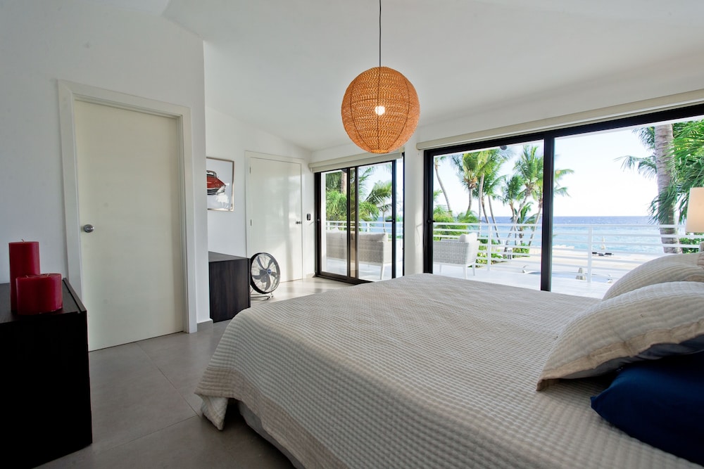

Lamezia Terme - Bayahibe - TRACADERO Beach Club and Holidays Rentals