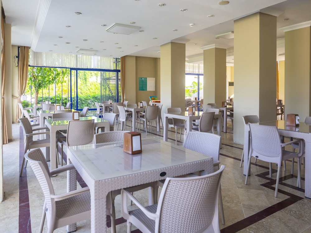 

Torino - Konyaalti - Tal Beach Hotel