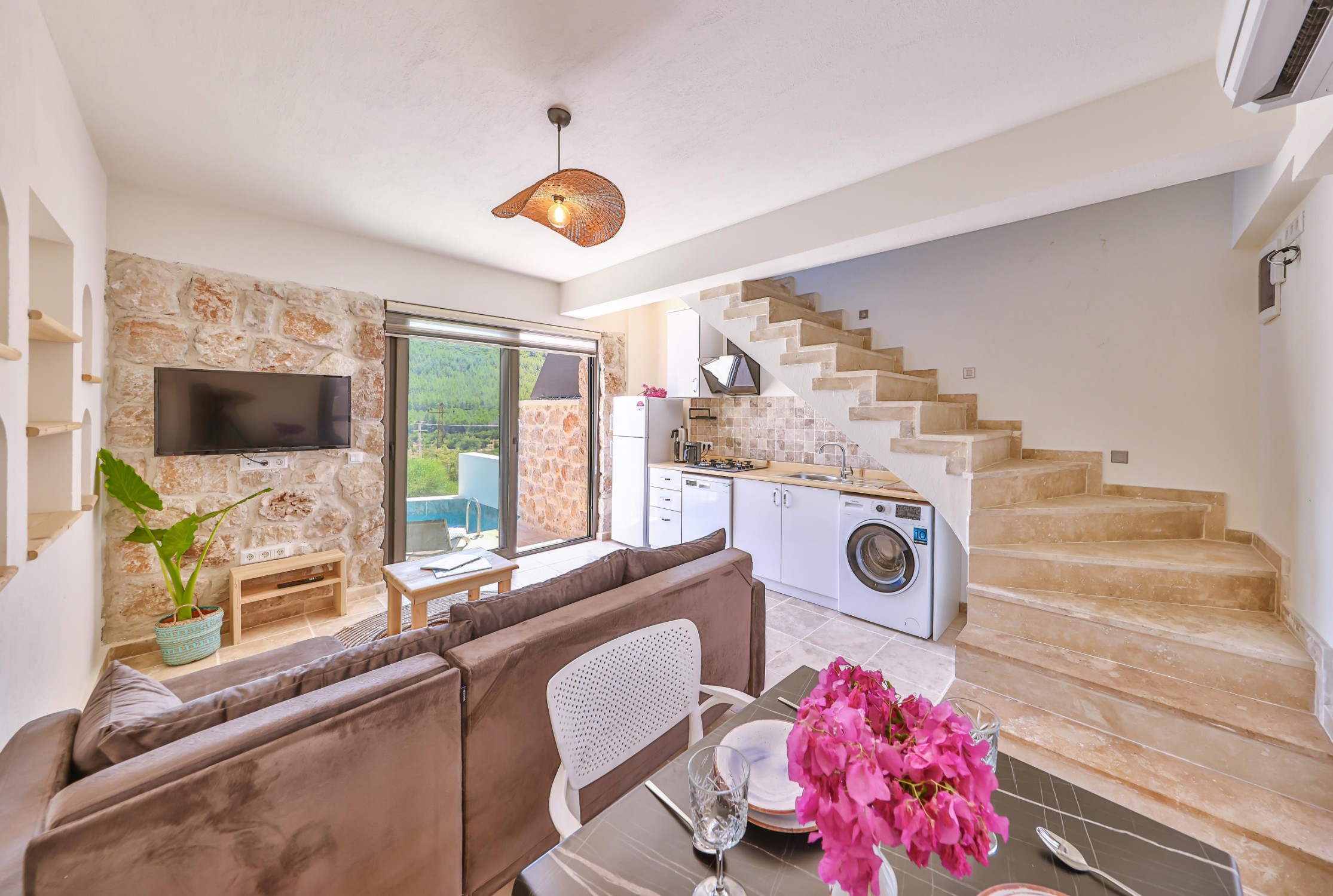 

Verona - Kalkan - Kaş Suites Villas