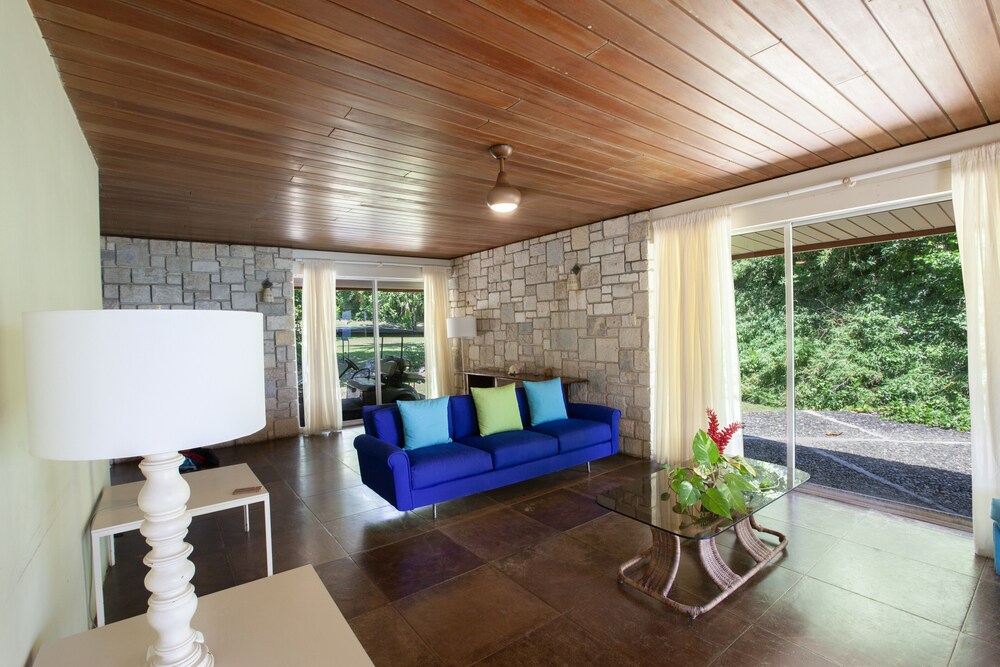 

Bologna - Port Antonio - Frenchman's Cove Resort