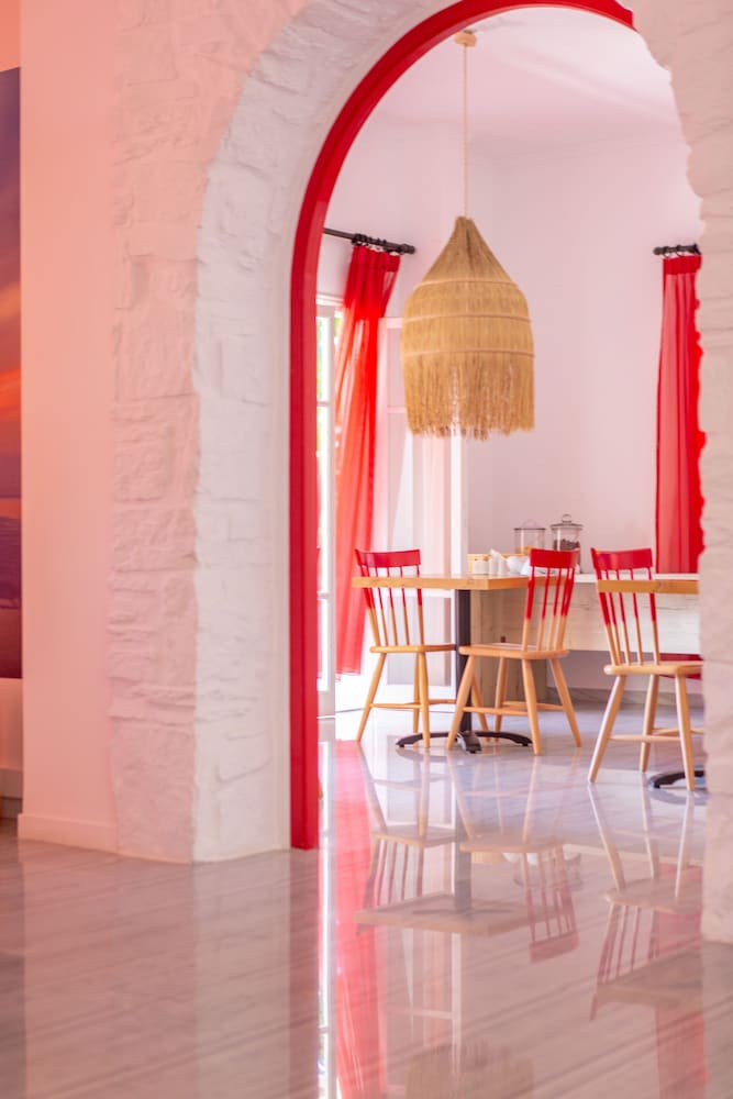 

Milano - Paros, Isole Greche - Acqua Vatos Paros Hotel