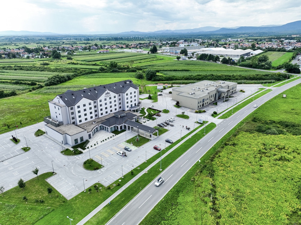 

Napoli - Jastrebarsko - Hotel Princess