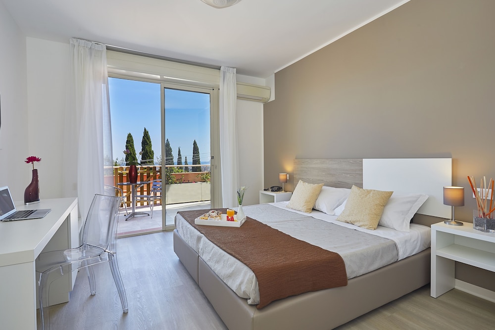

Milano - Capaci - Hotel Bel 3