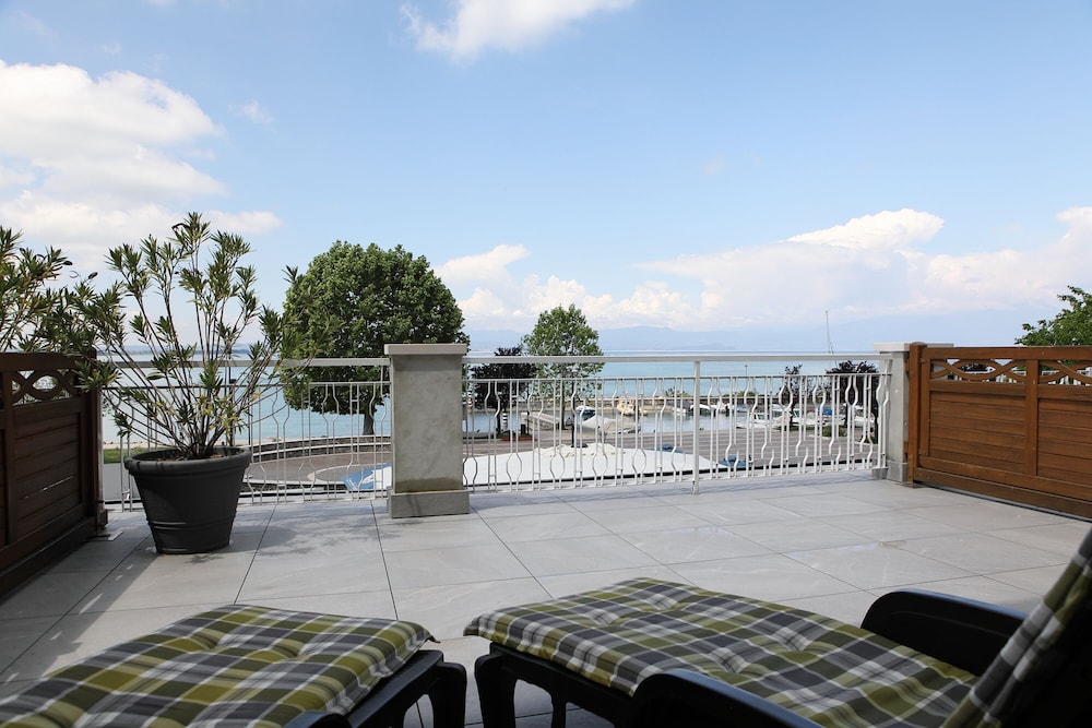 

Catania - Castelnuovo del Garda - Hotel Campanello
