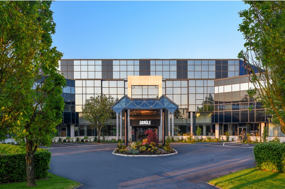 

Roma - Villeneuve-sous-Dammartin - The Jangle Hotel - Paris - Charles de Gaulle - Airport