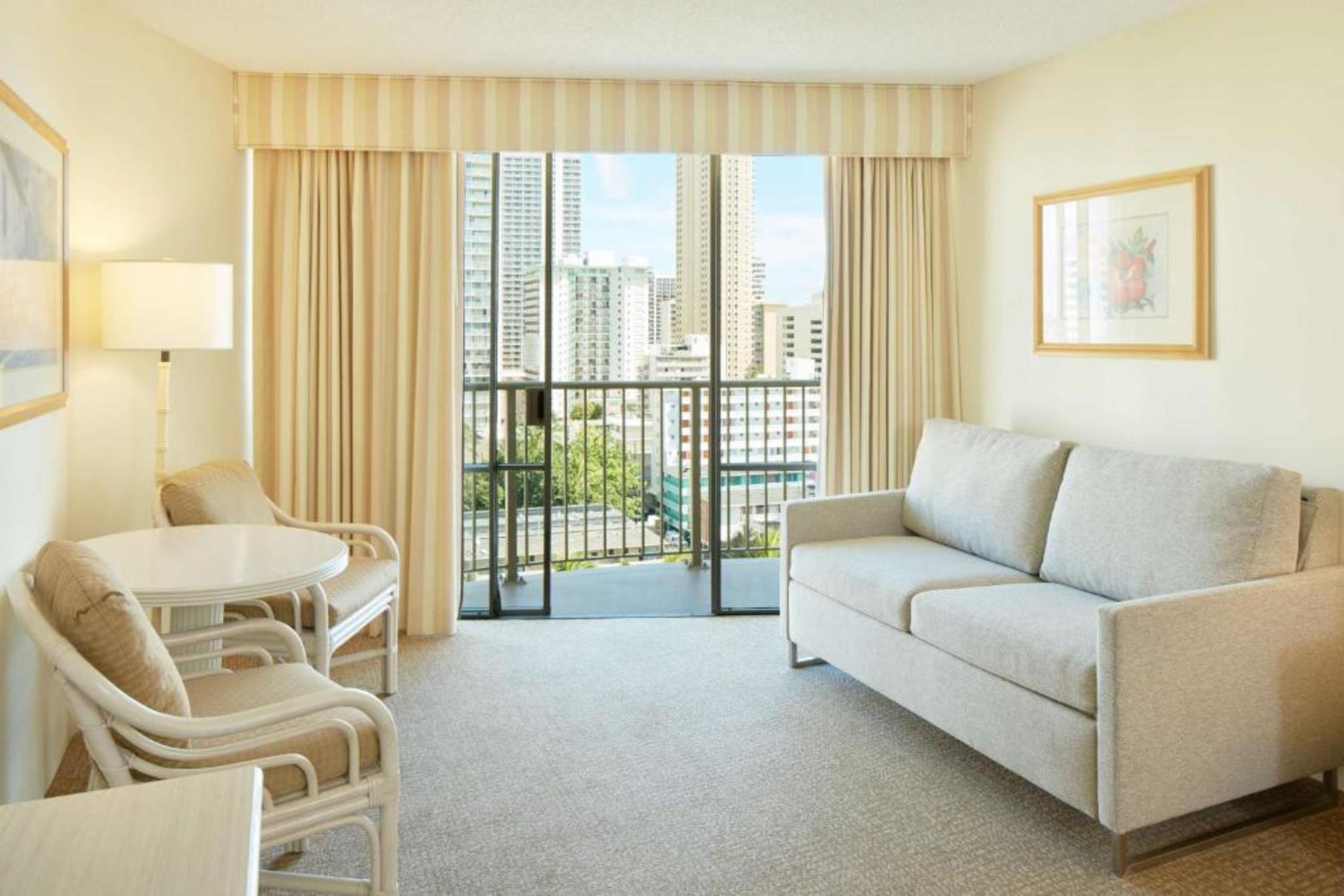 

Roma - Honolulu - OUTRIGGER Waikiki Paradise Hotel