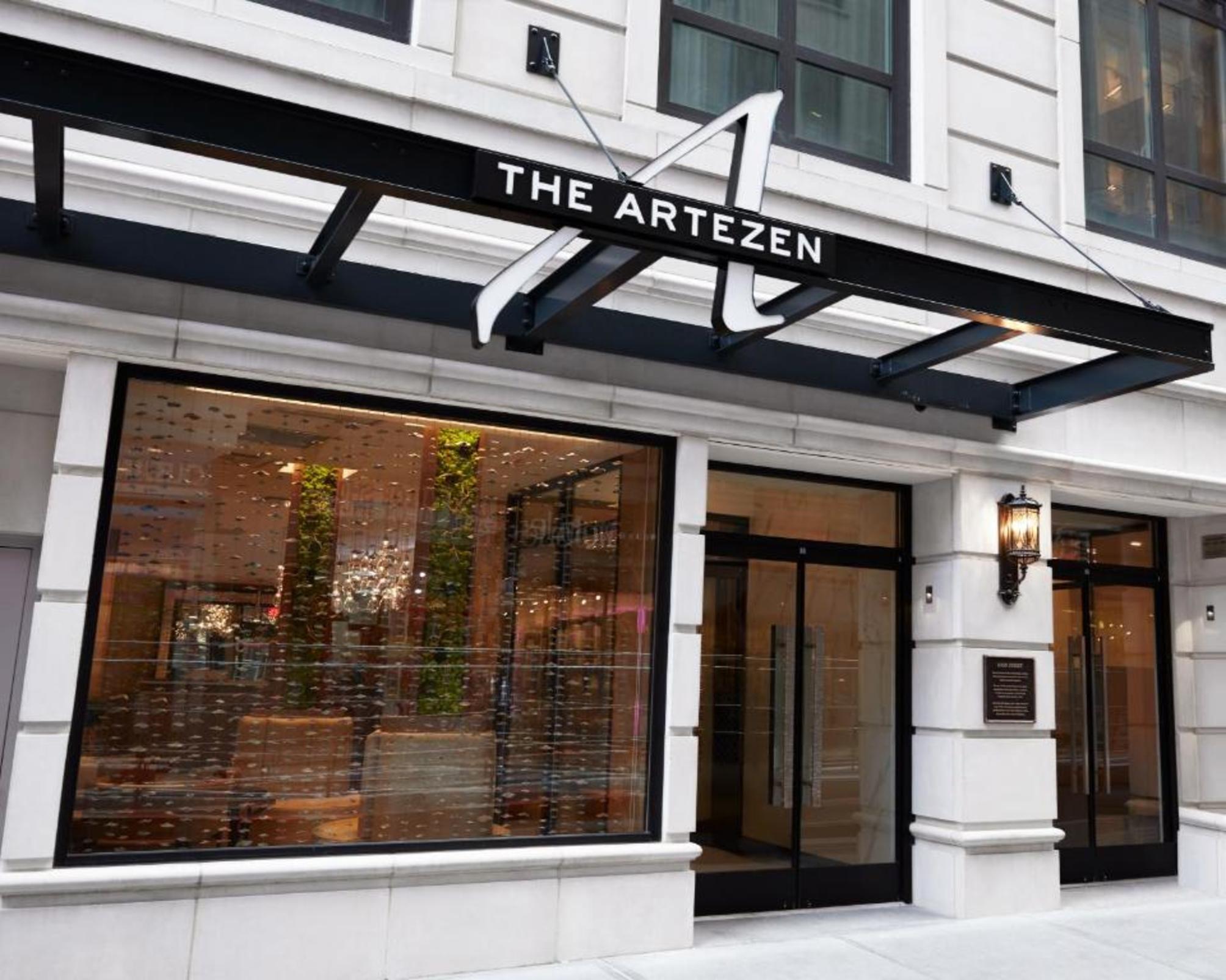 

Verona - Brooklyn (NY) - Artezen Hotel