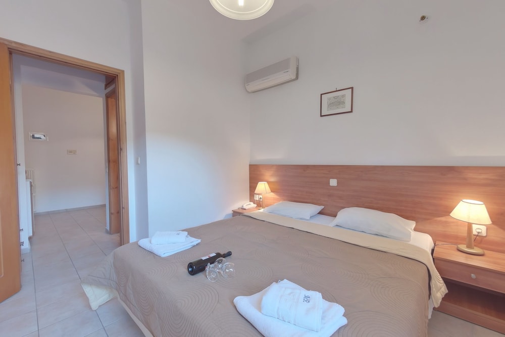 

Bologna - Agia Pelagia - Creta - Marirena Hotel