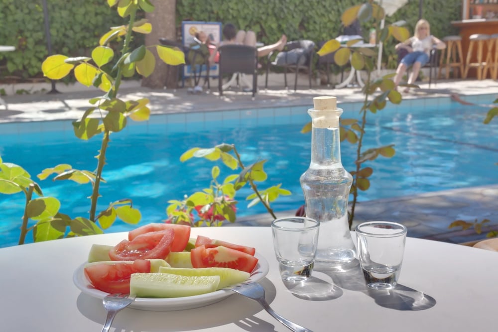 

Verona - Rodhiá - Marirena Hotel