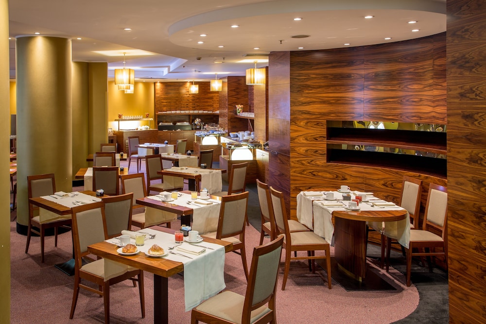 

Napoli - Ciampino - Hotel Capannelle Roma