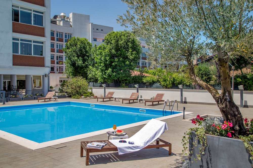 

Bari - Ciampino - Hotel Capannelle Roma
