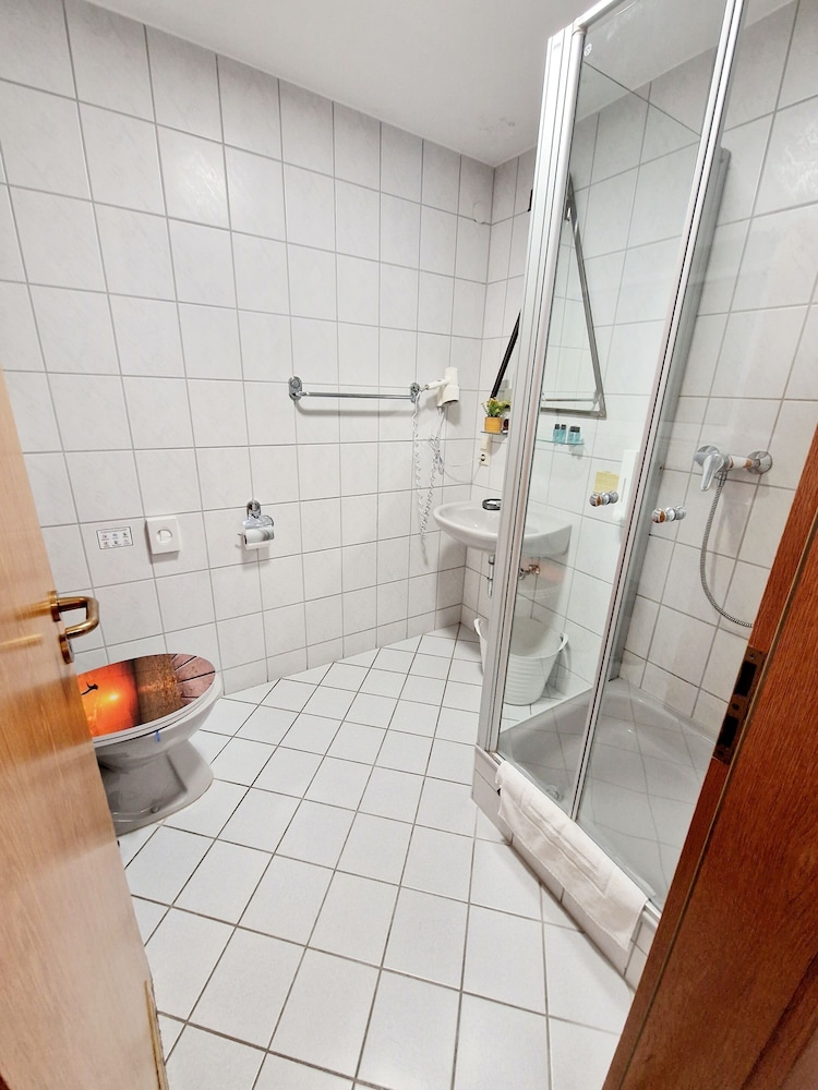 

Roma - Rust - Hotel Rheintal