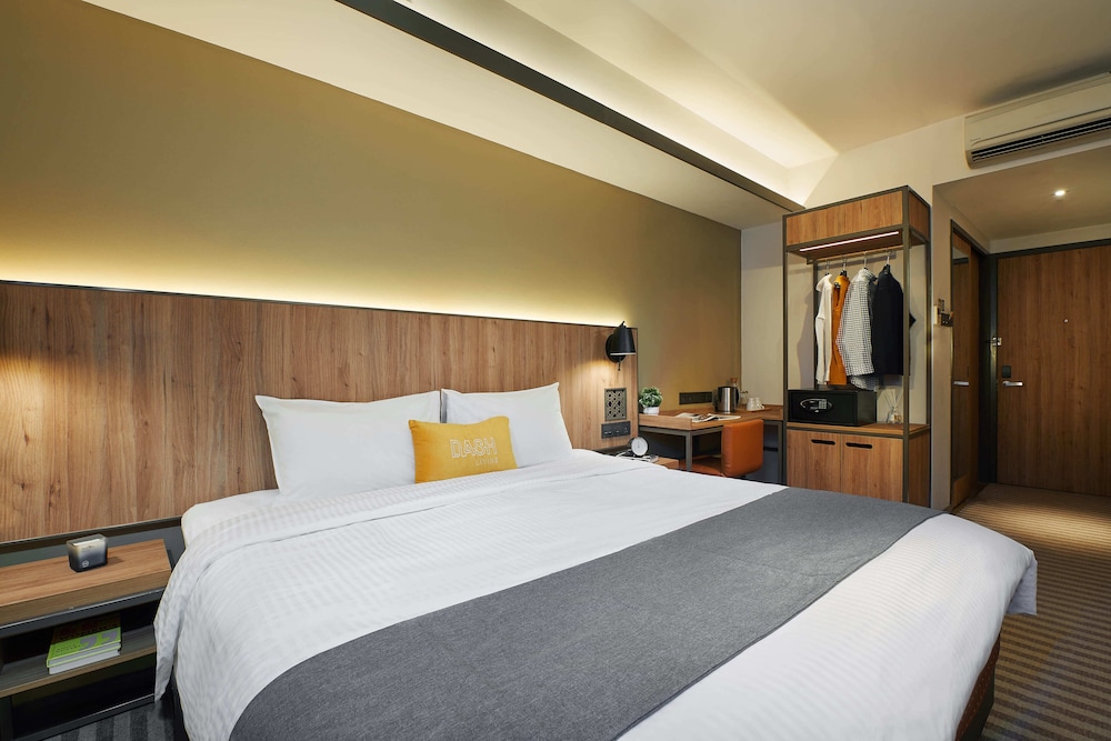 

Torino - Singapore - Dash Living Rochor