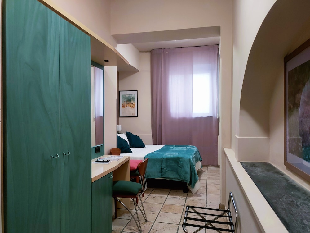 

Milano - Pistoia - Hotel Il Boschetto