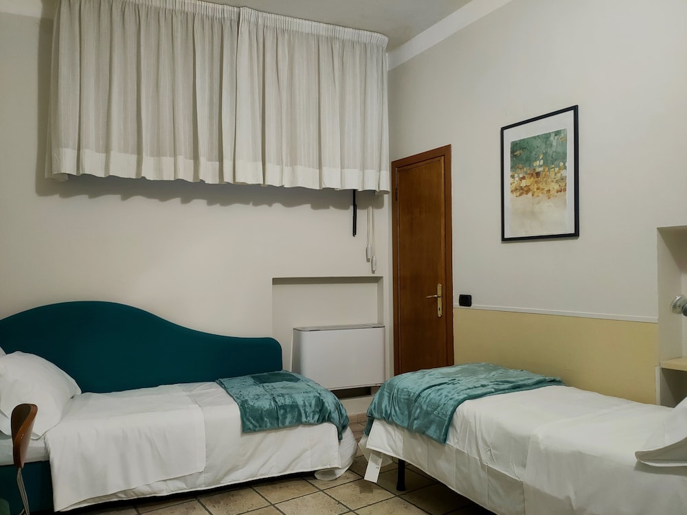 

Milano - Pistoia - Hotel Il Boschetto